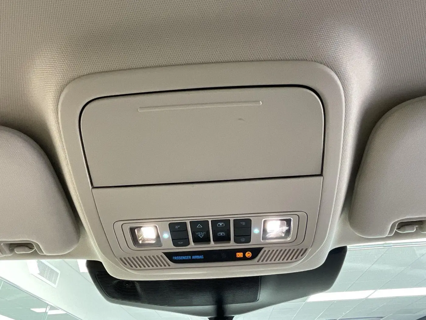 2022 Ford Explorer - $29,995