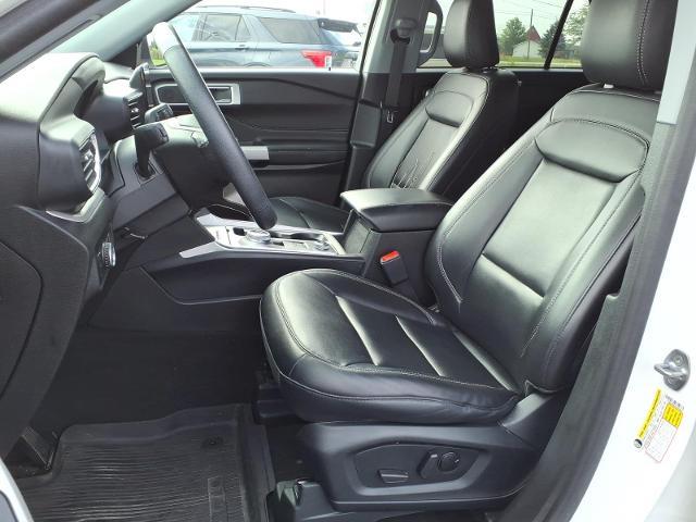 2023 Ford Explorer - $31,995