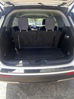 2023 Explorer Thumbnail 12