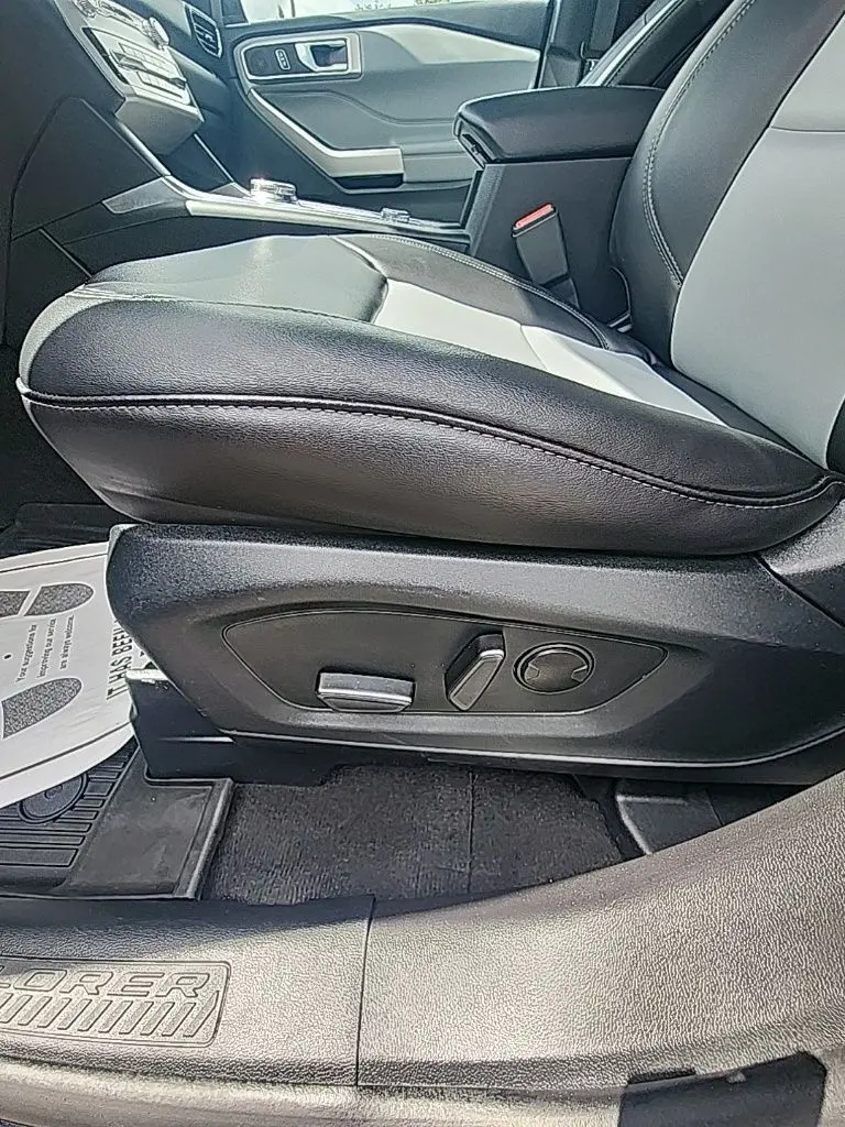 2023 Ford Explorer - $34,995