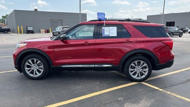 2023 Ford Explorer XLT
