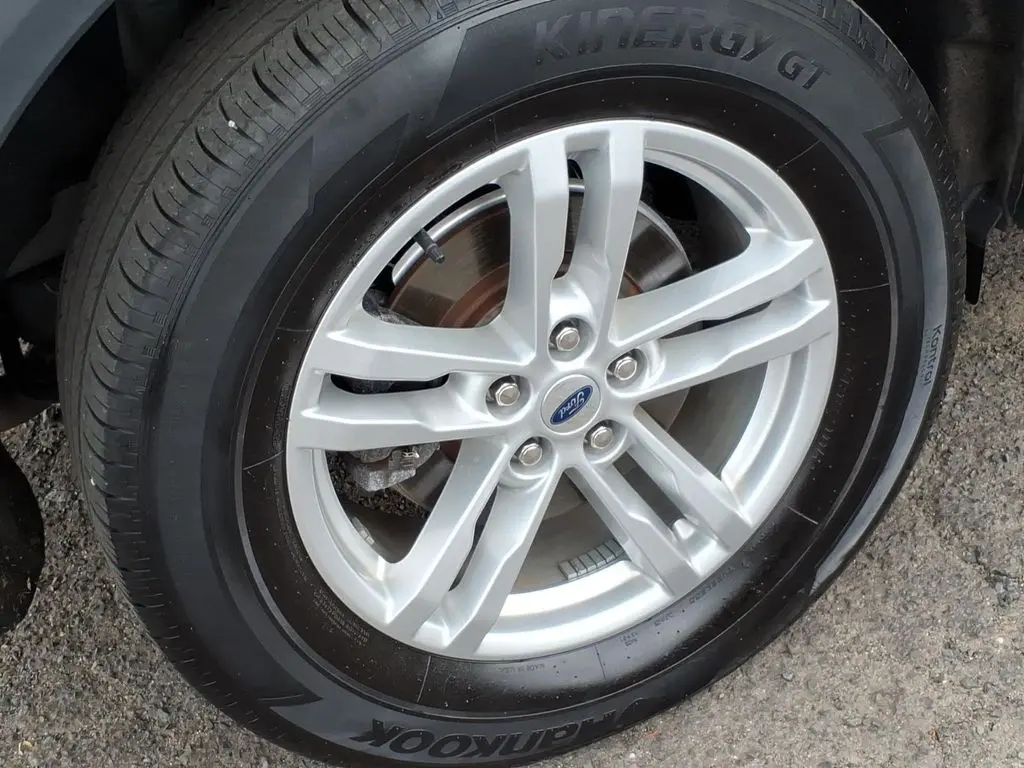 2023 Ford Explorer - $26,999