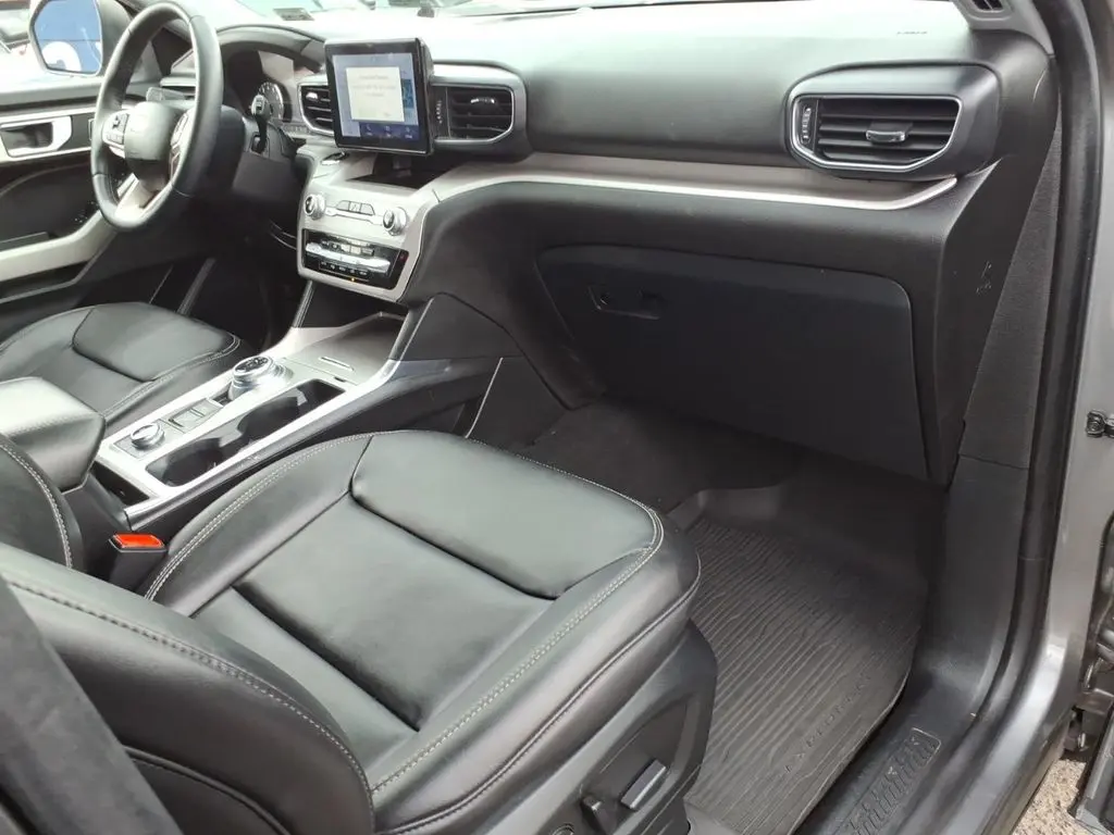 2023 Ford Explorer - $26,999