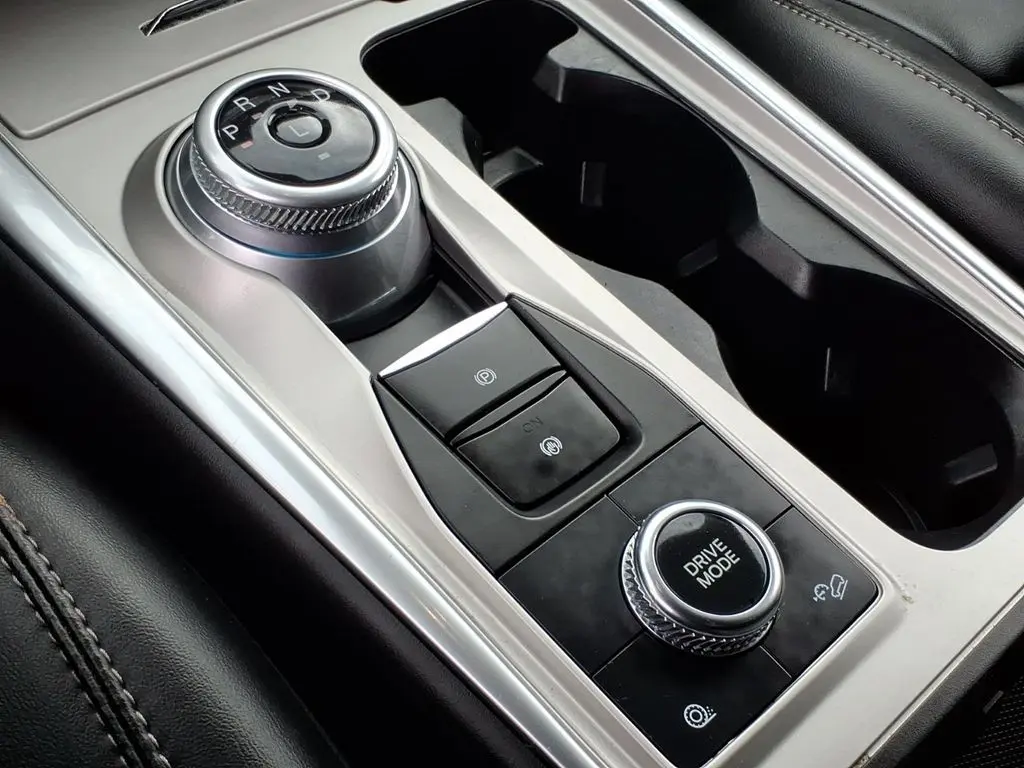 2023 Ford Explorer - $26,999