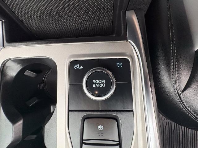 2023 Ford Explorer - $33,999