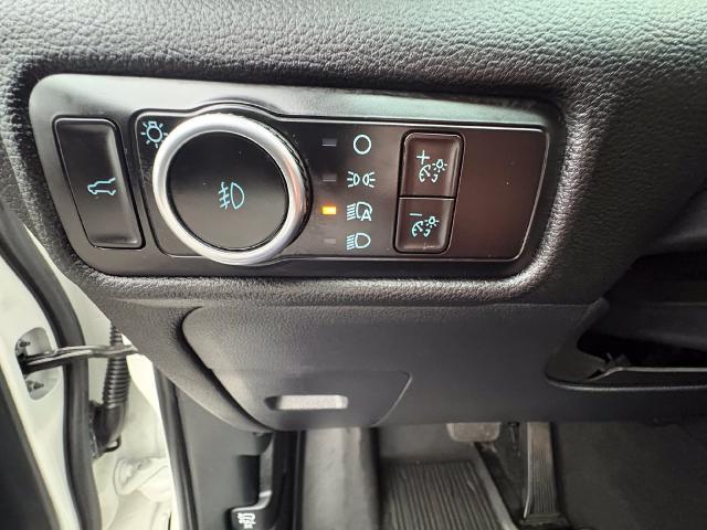 2023 Ford Explorer - $33,999