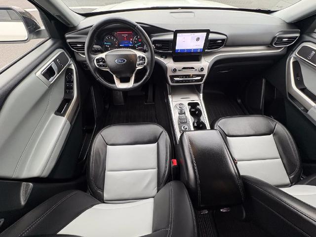 2023 Ford Explorer - $33,999