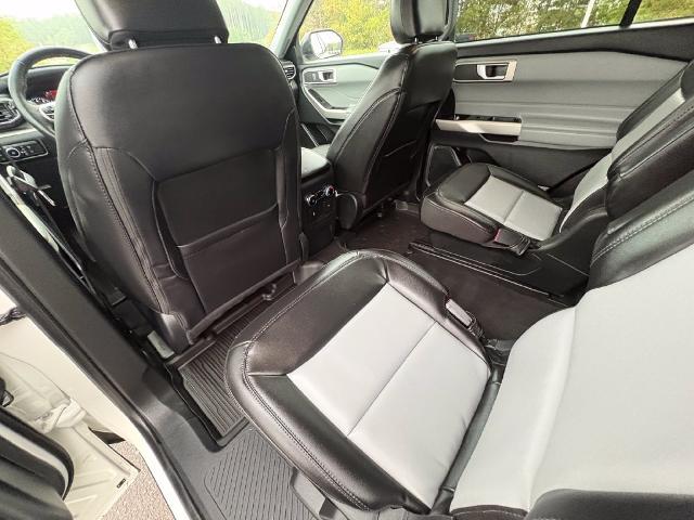 2023 Ford Explorer - $33,999