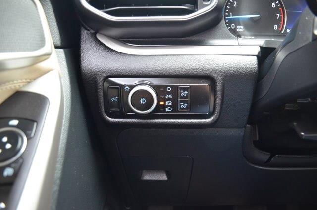 2023 Ford Explorer - $31,900