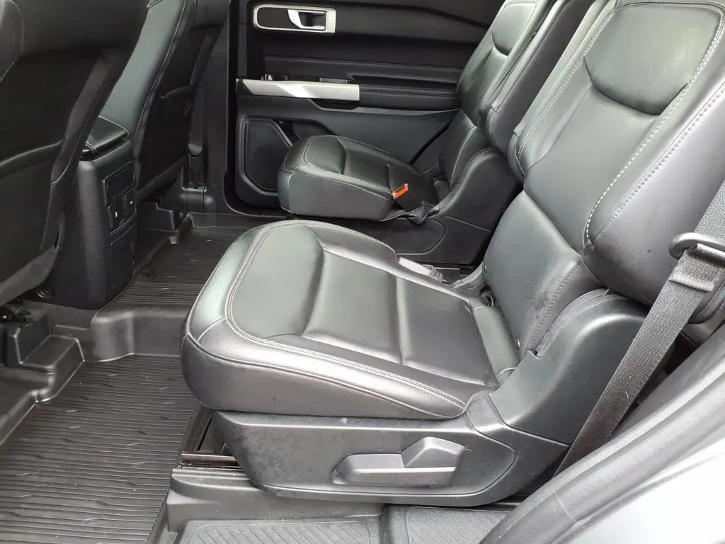 2023 Ford Explorer - $24,990