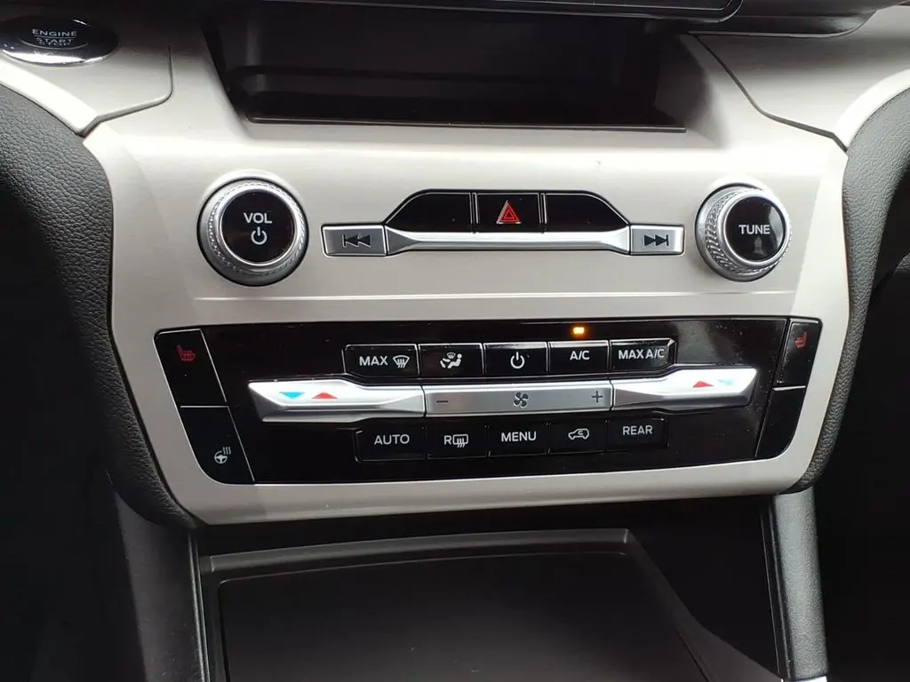 2023 Ford Explorer - $24,990