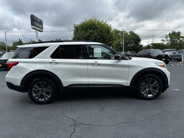 2023 Ford Explorer - $31,800