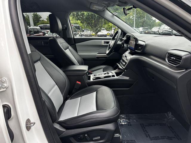 2023 Ford Explorer - $31,800