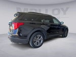 2023 Explorer Thumbnail 5