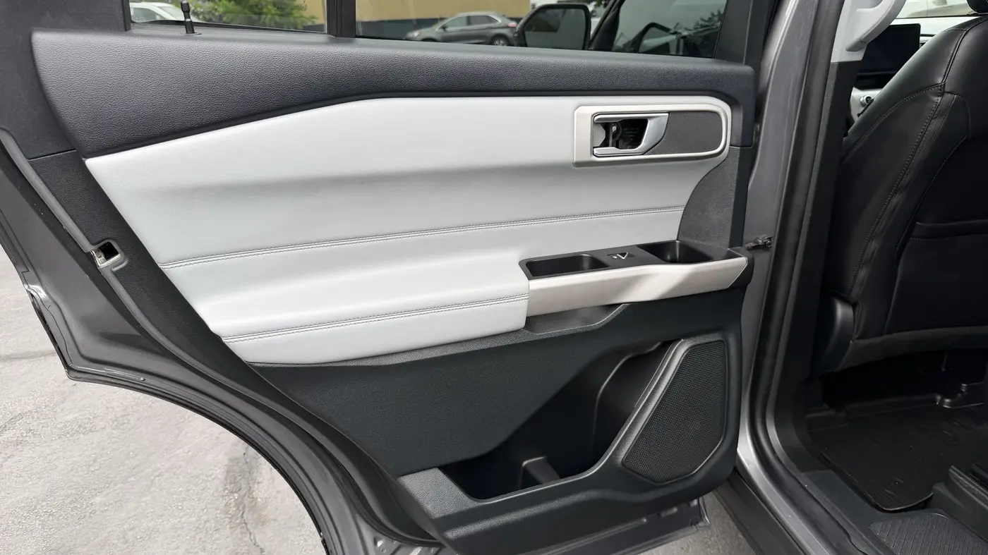 2023 Ford Explorer - $32,480