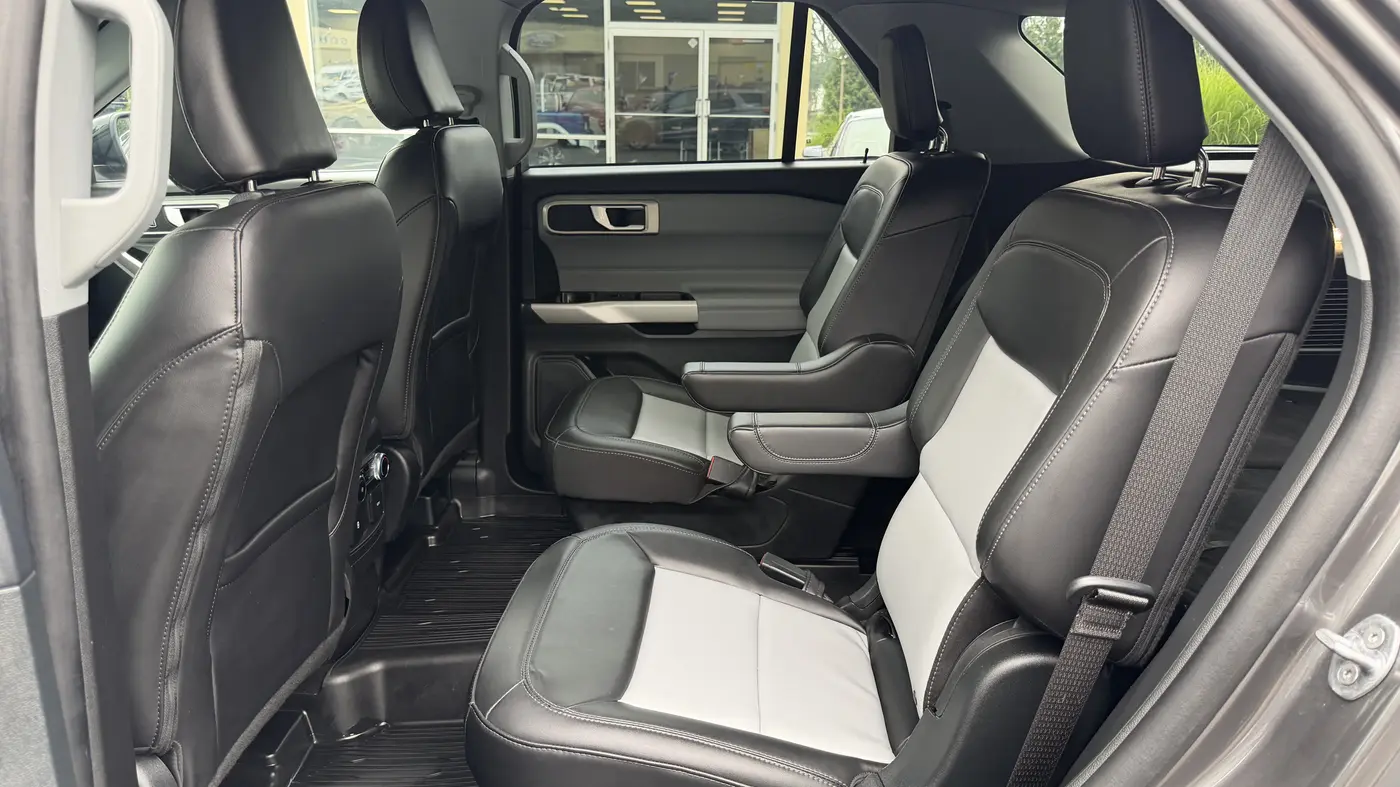 2023 Ford Explorer - $32,480