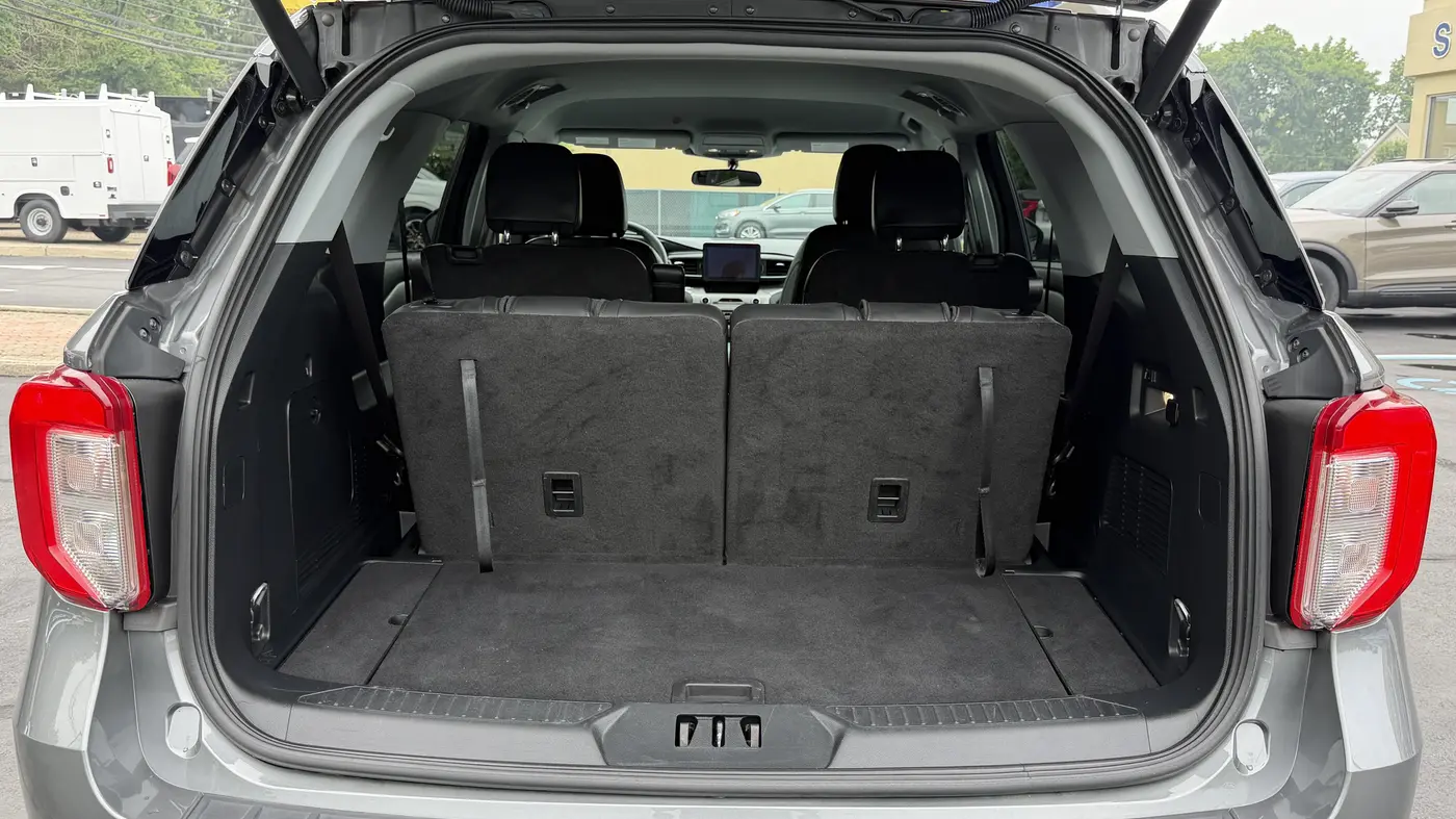 2023 Ford Explorer - $32,480