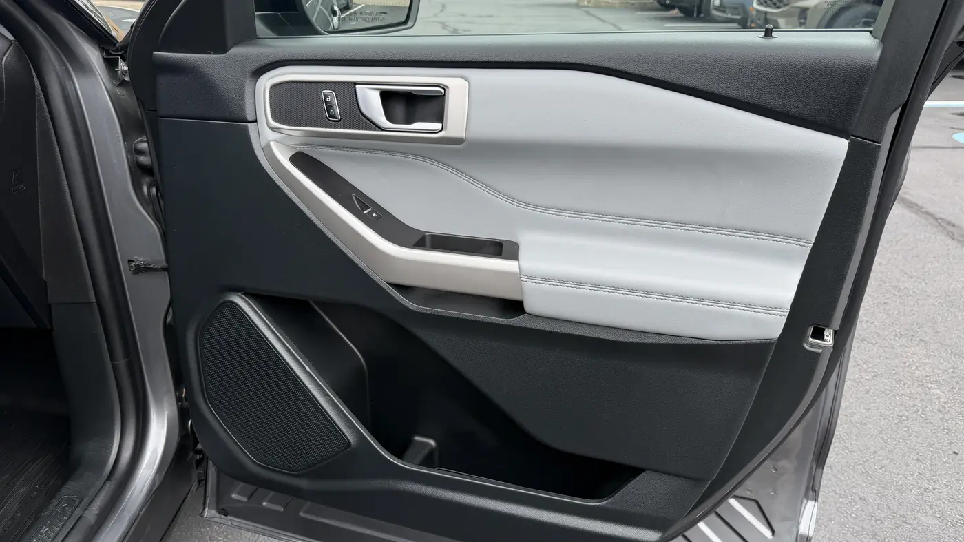 2023 Ford Explorer - $32,480
