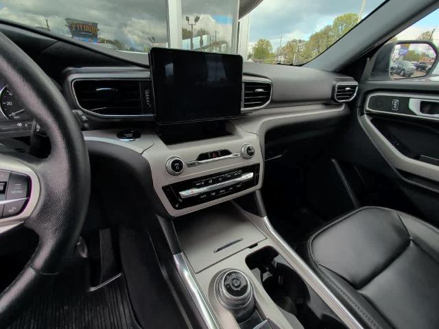 2023 Ford Explorer - $28,225