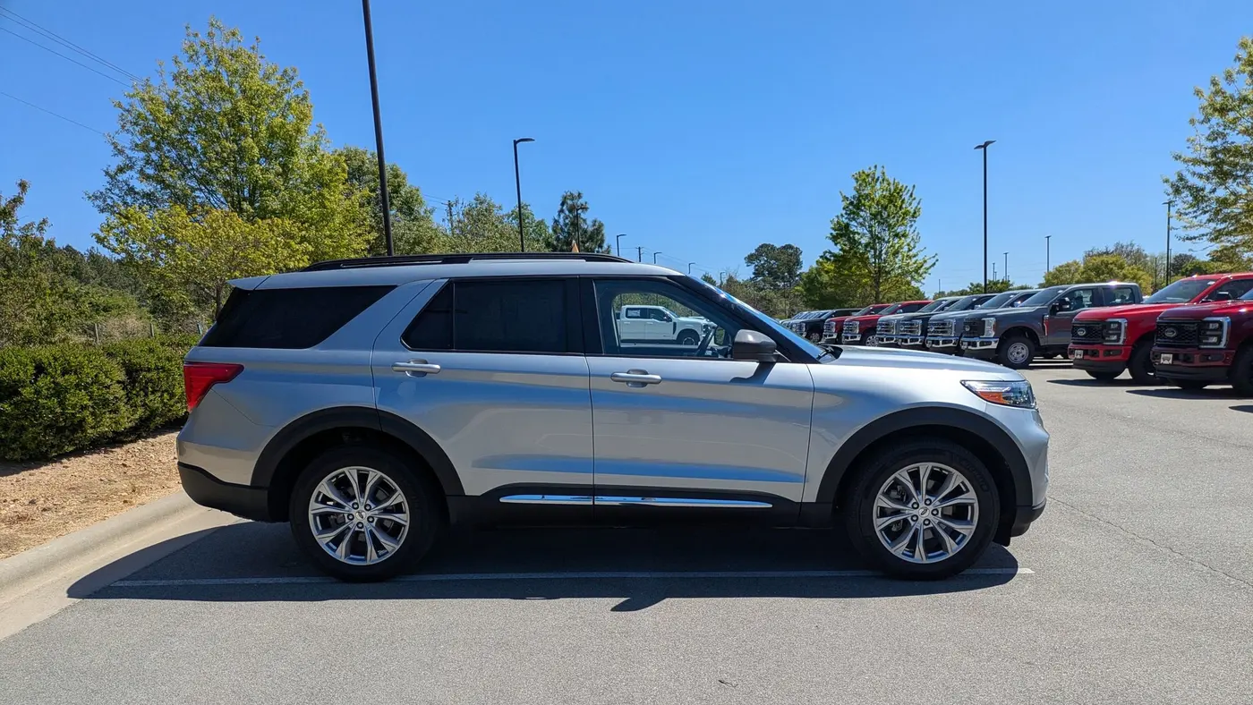 2024 Ford Explorer XLT