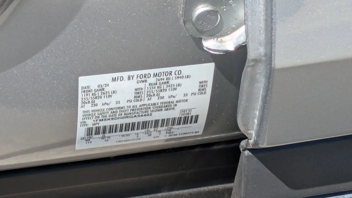 2024 Ford Explorer XLT