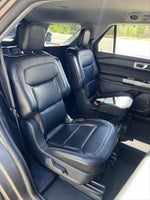 2021 Explorer Thumbnail 18