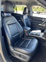 2021 Explorer Thumbnail 19