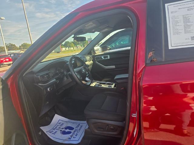 2022 Ford Explorer - $27,998