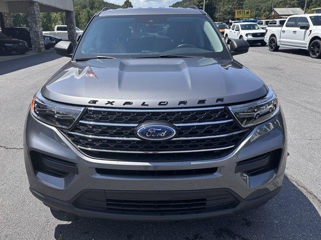 2022 Ford Explorer - $27,778