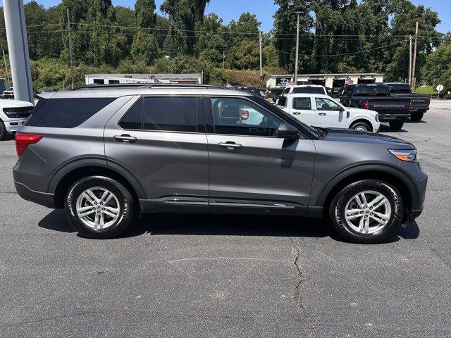 2022 Ford Explorer - $27,778