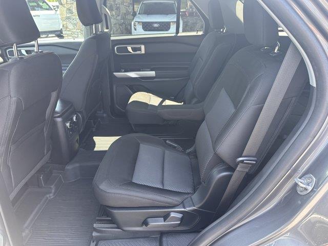 2022 Ford Explorer - $27,778