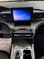 2022 Explorer Thumbnail 13