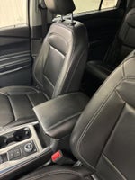 2022 Explorer Thumbnail 16