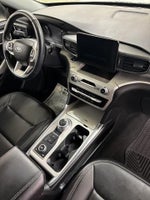 2022 Explorer Thumbnail 32