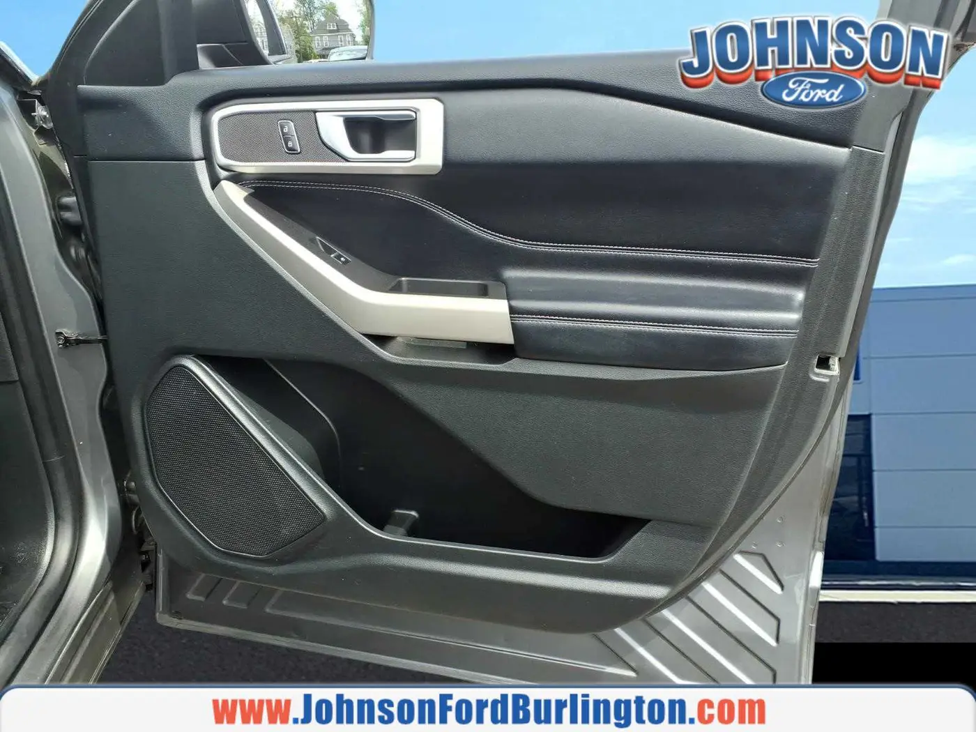 2022 Ford Explorer - $22,500