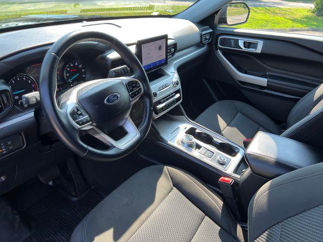 2022 Ford Explorer - $28,790