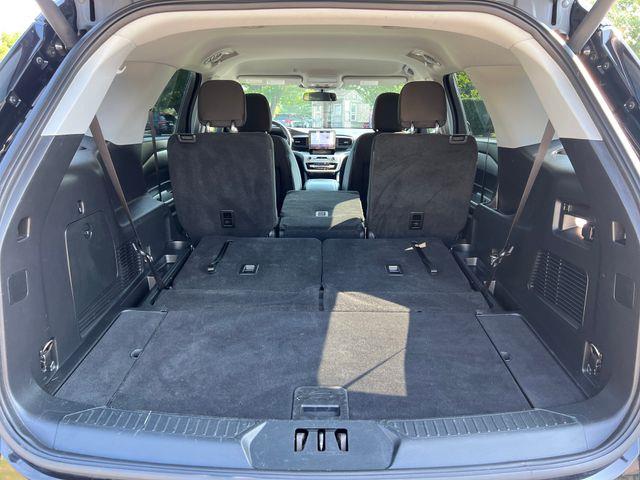 2022 Ford Explorer - $28,790