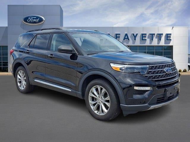 2022 Ford Explorer - $28,999