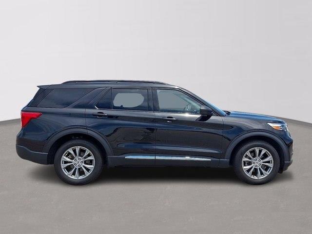 2022 Ford Explorer - $28,999