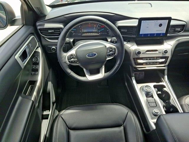 2022 Ford Explorer - $28,999