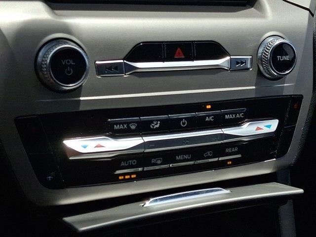 2022 Ford Explorer - $28,999