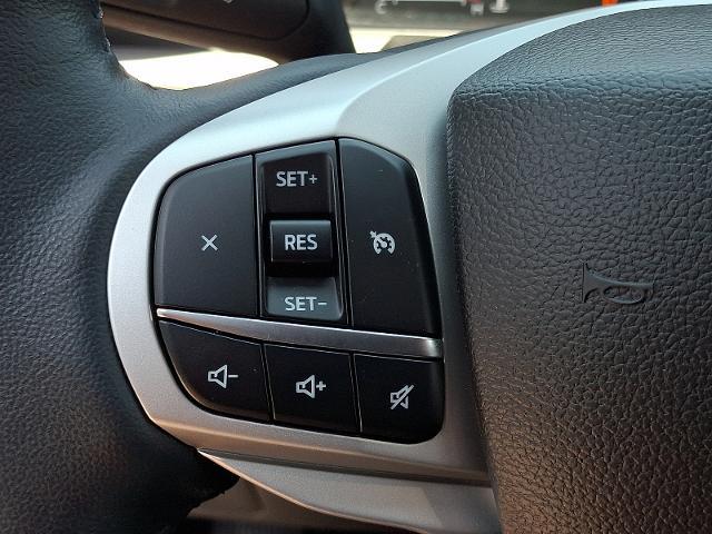 2023 Ford Explorer - $29,997
