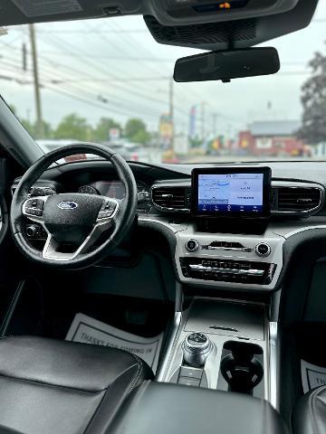 2023 Ford Explorer - $31,900