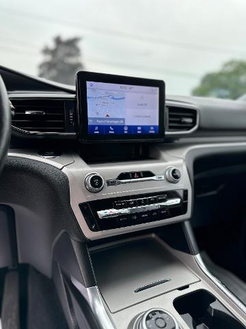 2023 Ford Explorer - $31,900