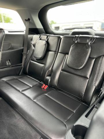 2023 Ford Explorer - $31,900