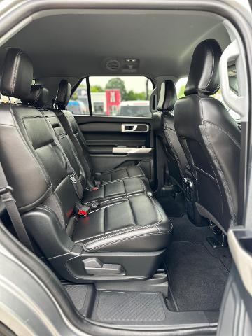 2023 Ford Explorer - $31,900