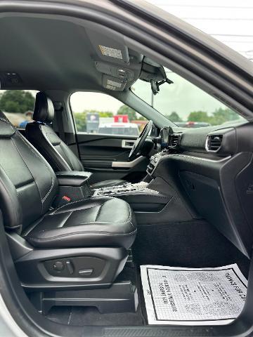 2023 Ford Explorer - $31,900