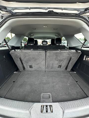 2023 Ford Explorer - $31,900