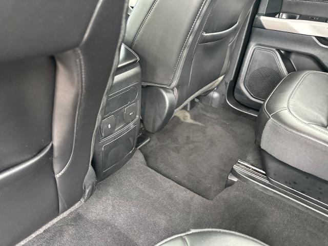 2023 Ford Explorer - $25,500