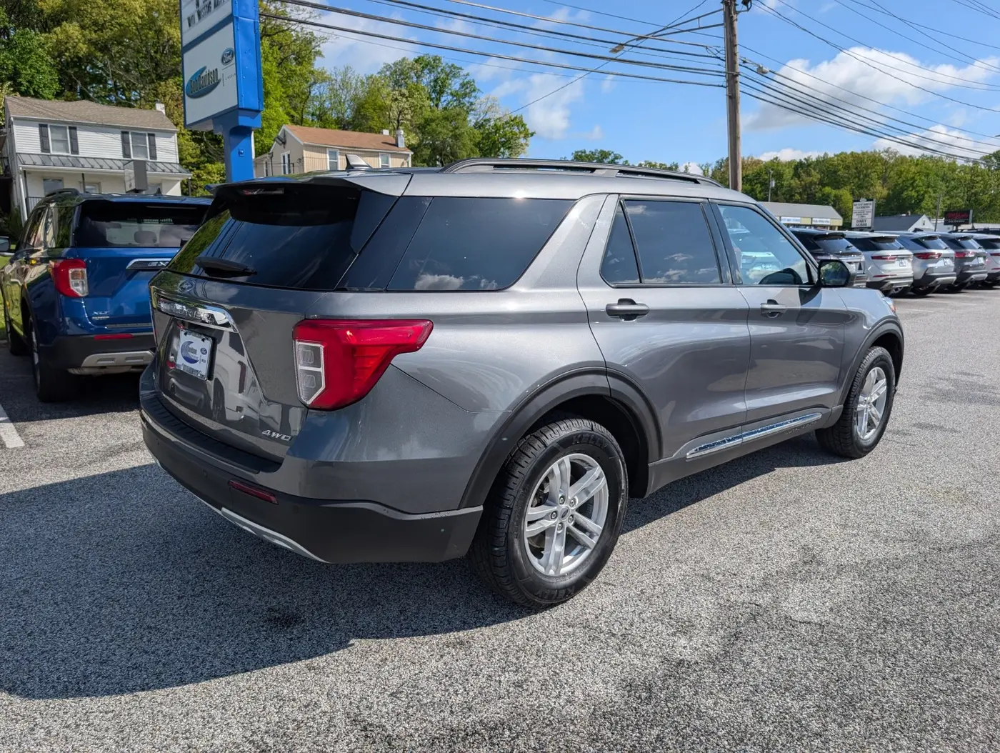 2023 Ford Explorer - $26,500